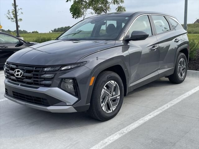 2026 Hyundai TUCSON Hybrid Blue SE — photo 1 of 1