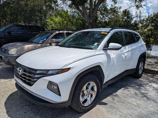 2023 Hyundai TUCSON SEL — photo 1 of 2