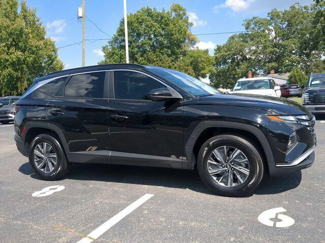 2024 Hyundai TUCSON Hybrid Blue — photo 1 of 13
