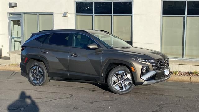 2026 Hyundai TUCSON Hybrid SEL — photo 1 of 13