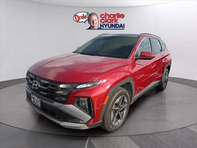 2025 Hyundai TUCSON Hybrid SEL Convenience — photo 1 of 9