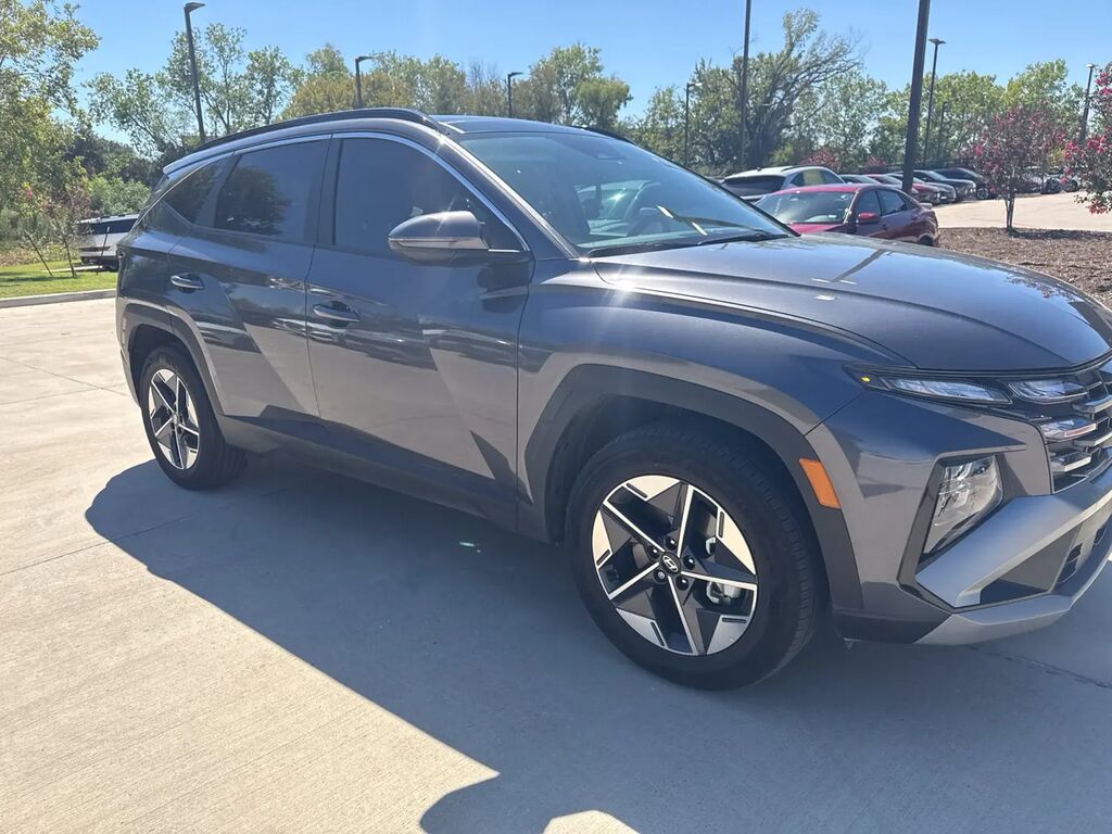 2025 Hyundai TUCSON Hybrid SEL Convenience — photo 1 of 13