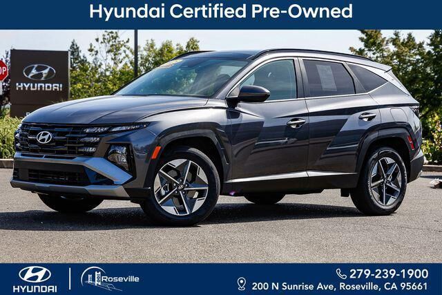 2025 Hyundai TUCSON Hybrid SEL Convenience — photo 1 of 11