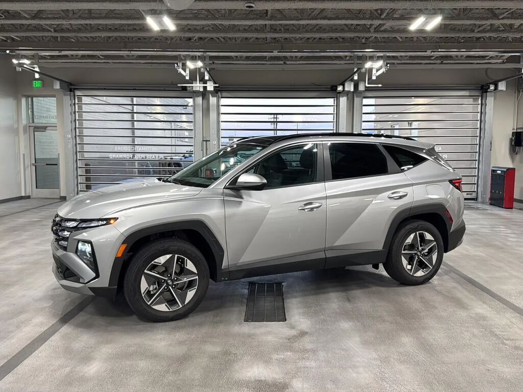 2025 Hyundai TUCSON Hybrid SEL Convenience — photo 1 of 13