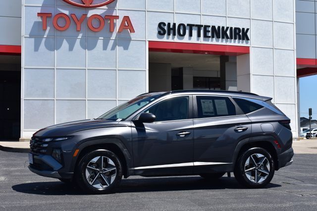 2025 Hyundai Tucson Hybrid SEL Convenience — photo 1 of 13