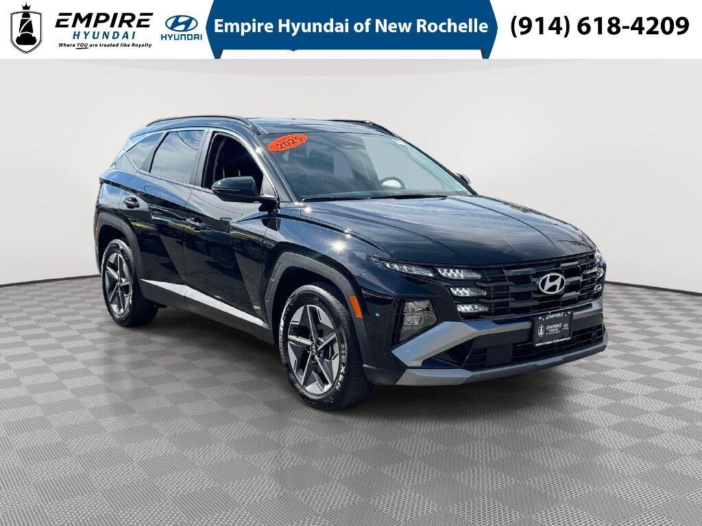 2025 Hyundai TUCSON Hybrid SEL Convenience — photo 1 of 13