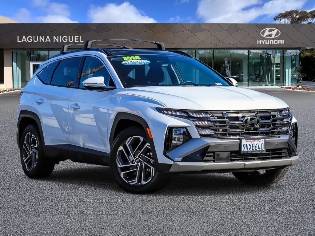2025 Hyundai TUCSON Hybrid Limited — photo 1 of 13