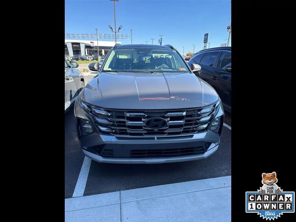 2025 Hyundai TUCSON Hybrid Limited — photo 1 of 13