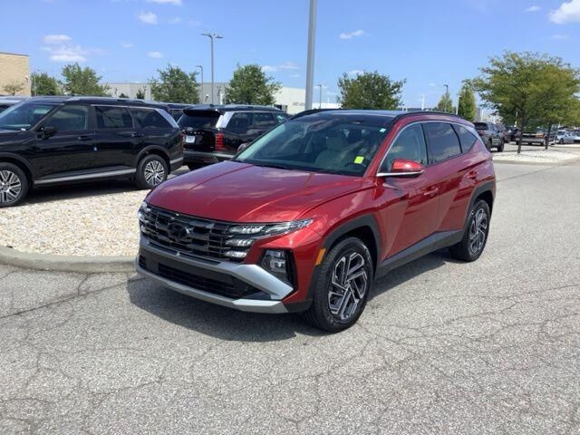 2025 Hyundai TUCSON Hybrid Limited — photo 1 of 26