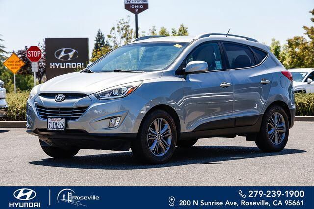 2015 Hyundai TUCSON SE — photo 1 of 24