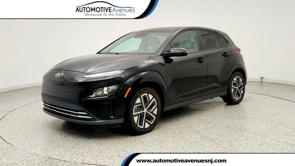 2023 Hyundai KONA Electric SE — photo 1 of 13
