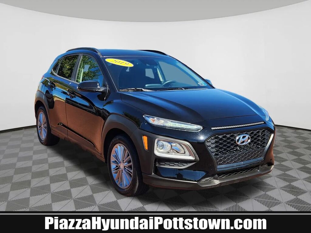 2019 Hyundai KONA SEL — photo 1 of 13