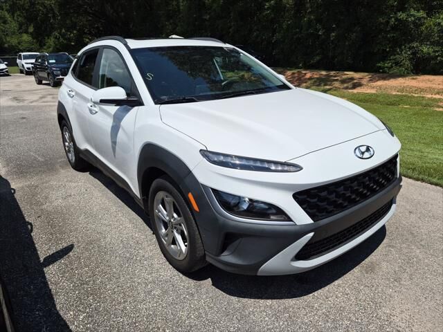 2023 Hyundai KONA SEL — photo 1 of 4