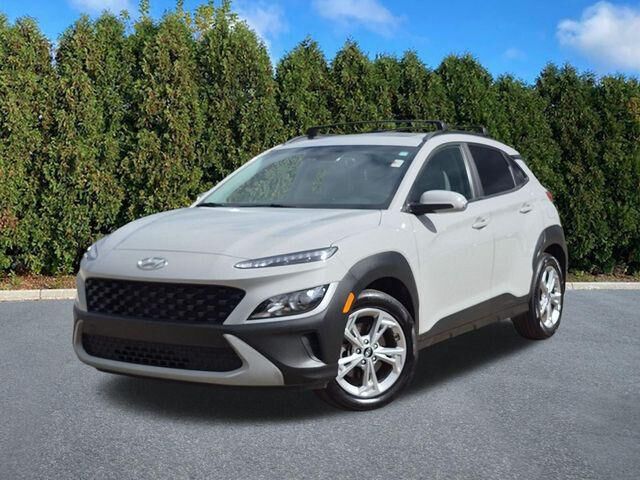 2023 Hyundai KONA SEL — photo 1 of 13
