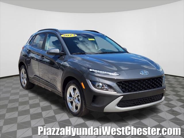 2023 Hyundai KONA SEL — photo 1 of 23