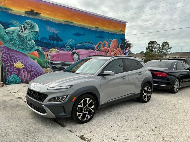2022 Hyundai Kona Limited — photo 1 of 13