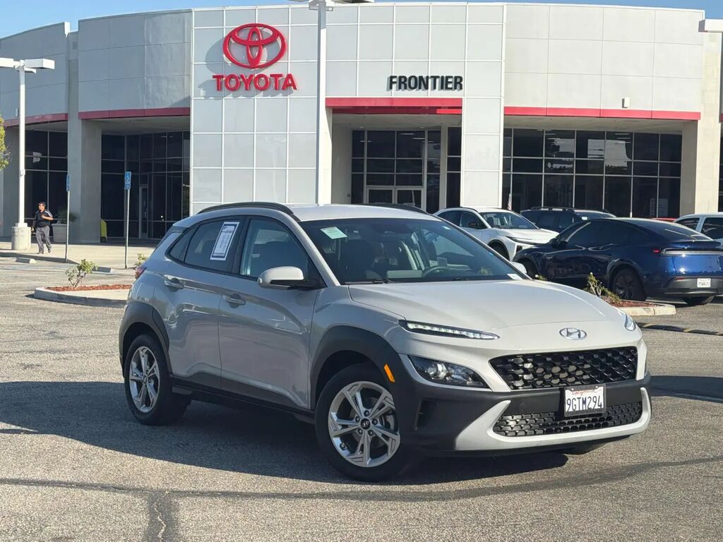 2023 Hyundai KONA SEL — photo 1 of 26