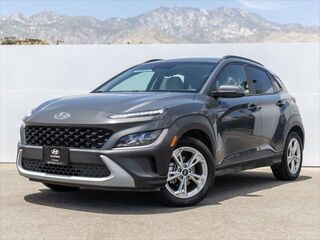 2023 Hyundai KONA SEL — photo 1 of 13