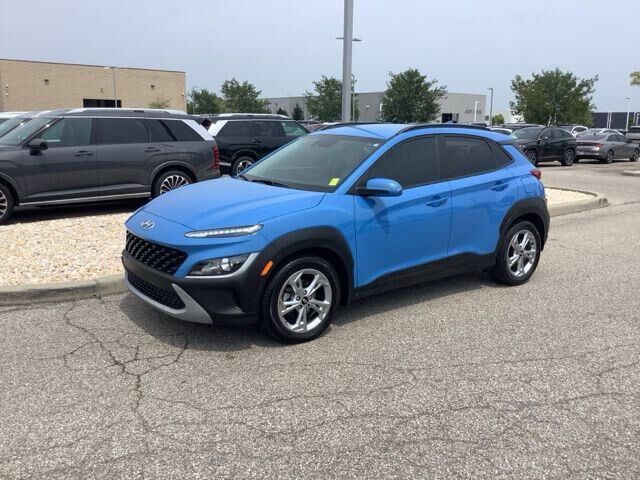2022 Hyundai KONA SEL