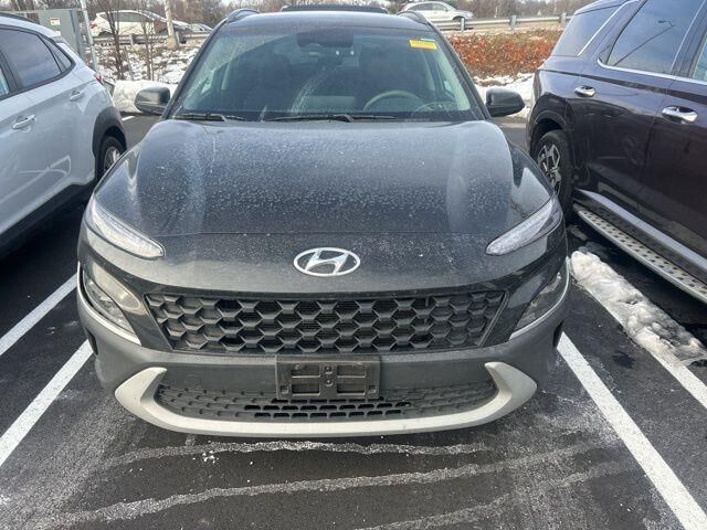 2023 Hyundai KONA SEL — photo 1 of 4