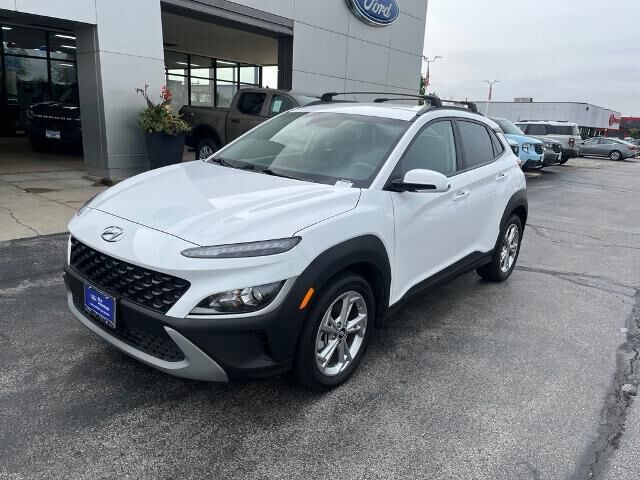 2023 Hyundai KONA SEL — photo 1 of 26