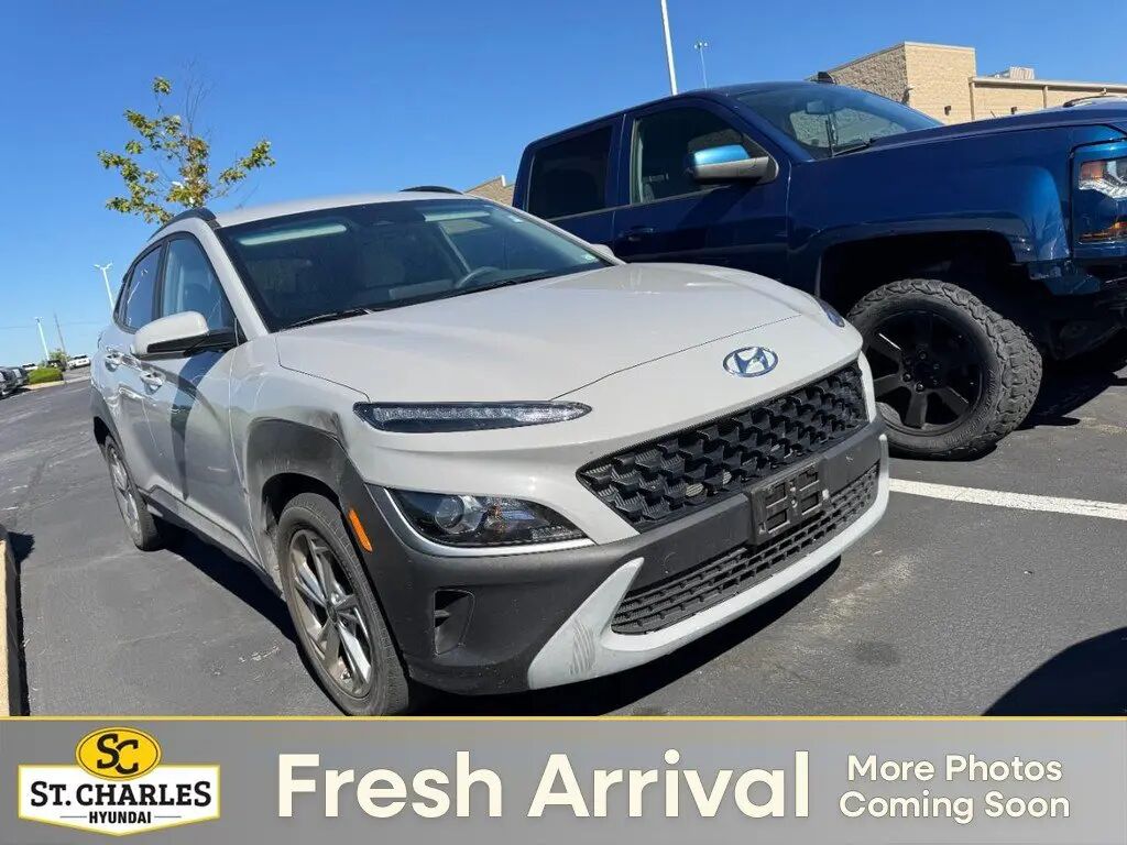 2023 Hyundai KONA SEL — photo 1 of 4