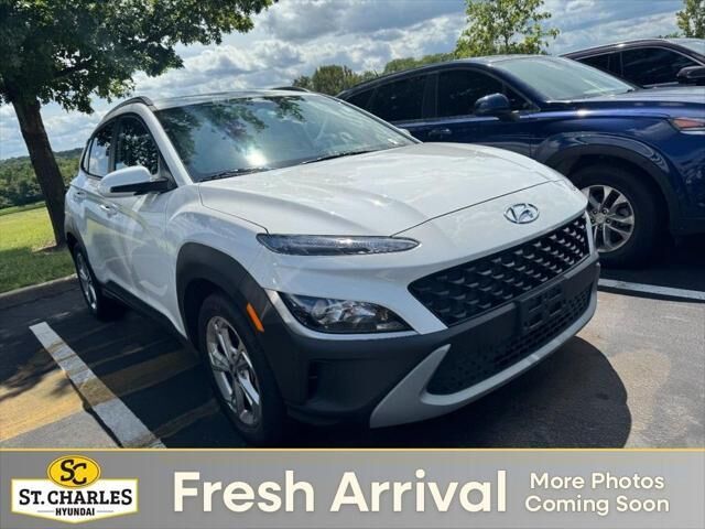 2023 Hyundai KONA SEL — photo 1 of 4