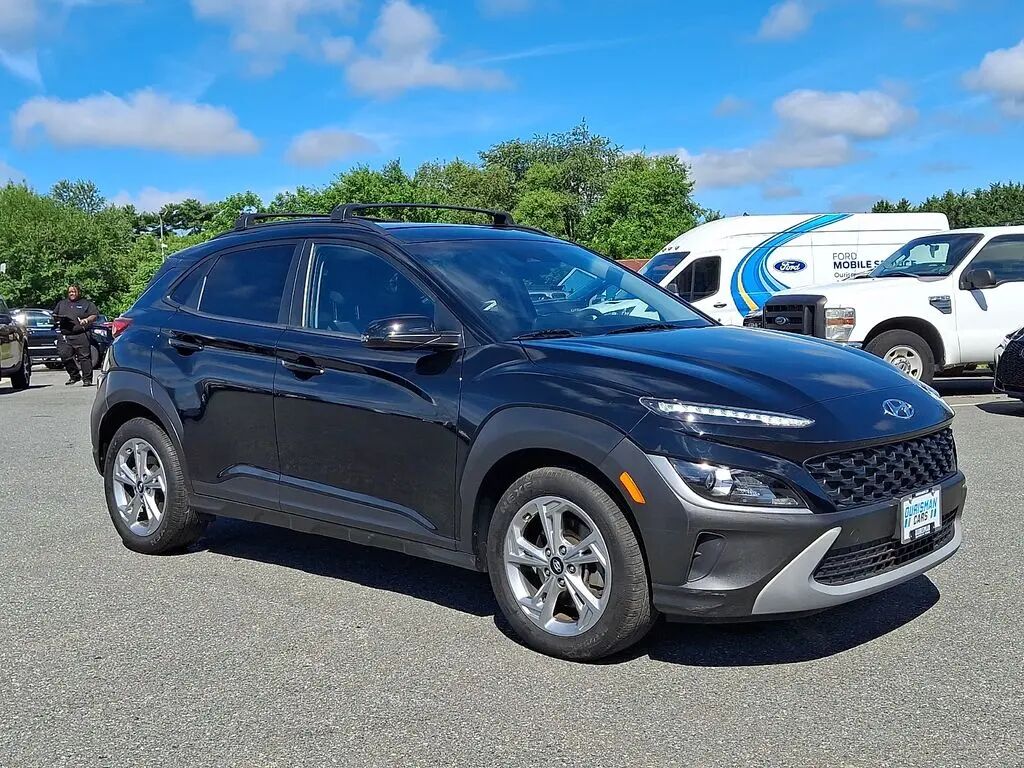 2023 Hyundai KONA SEL — photo 1 of 13