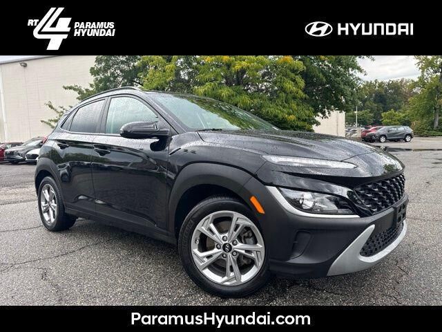 2023 Hyundai KONA SEL — photo 1 of 39
