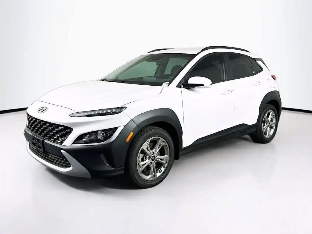2022 Hyundai KONA SEL — photo 1 of 13