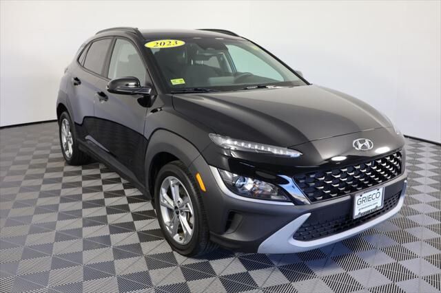2023 Hyundai KONA SEL — photo 1 of 13