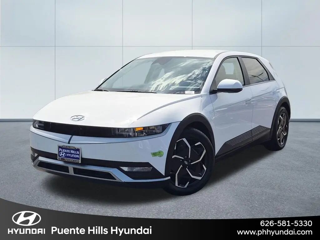 2023 Hyundai IONIQ 5 SE — photo 1 of 13