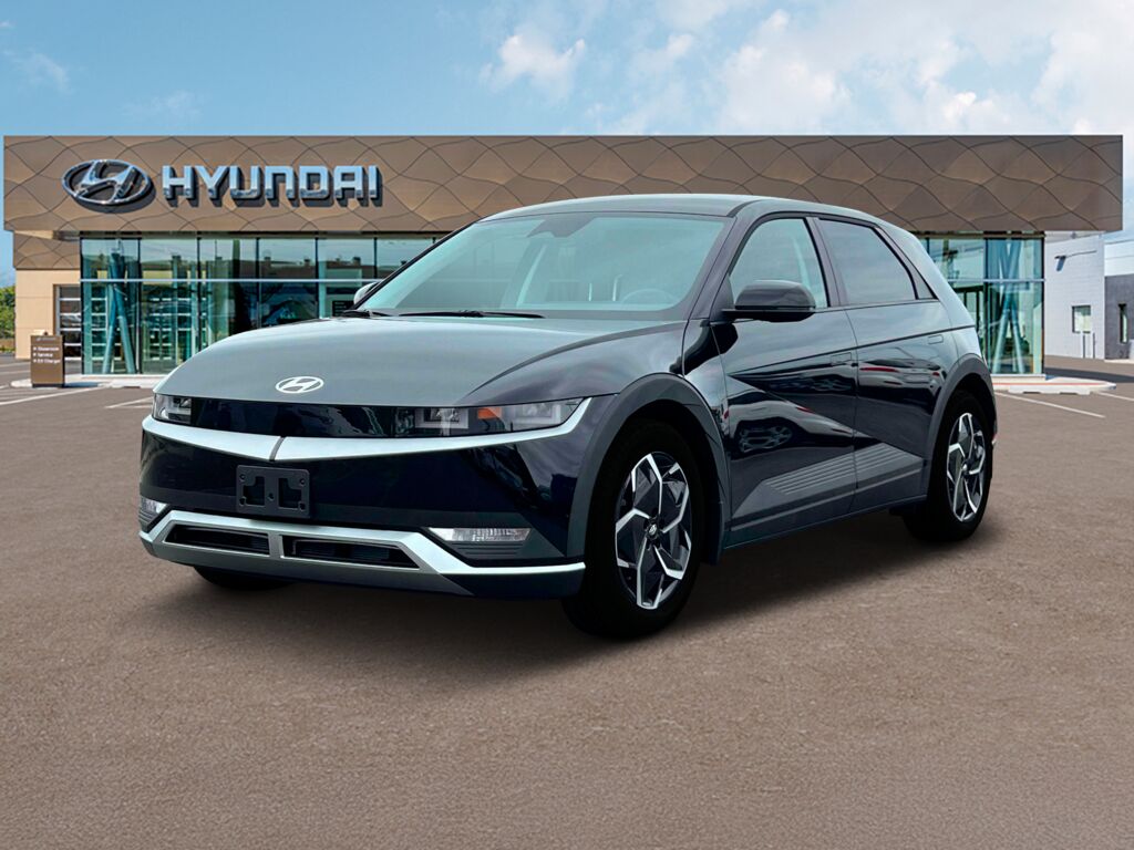 2024 Hyundai IONIQ 5 SE Standard Range — photo 1 of 12