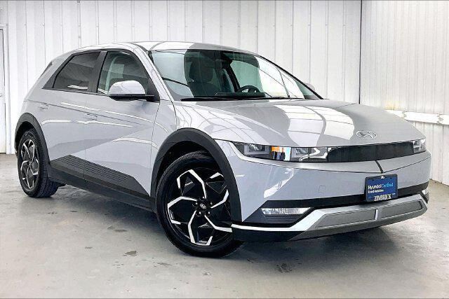 2024 Hyundai IONIQ 5 SE