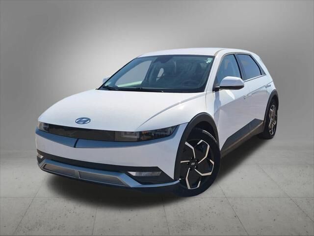2024 Hyundai IONIQ 5 SE — photo 1 of 13