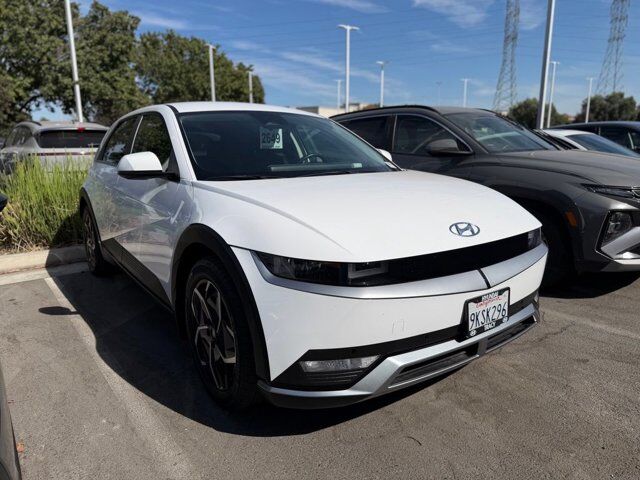 2024 Hyundai IONIQ 5 SEL