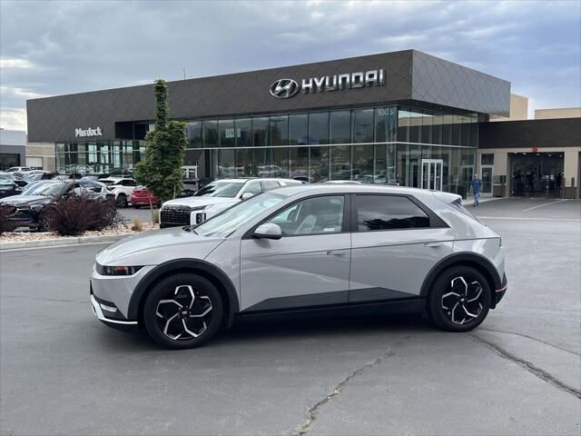 2023 Hyundai IONIQ 5 SEL — photo 1 of 8
