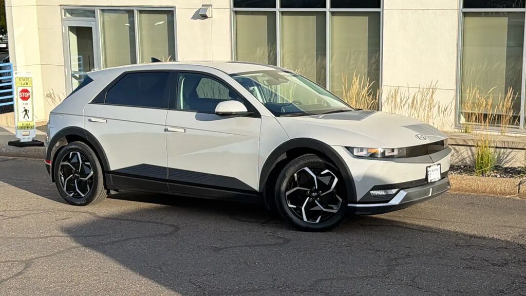 2023 Hyundai IONIQ 5 SEL — photo 1 of 13