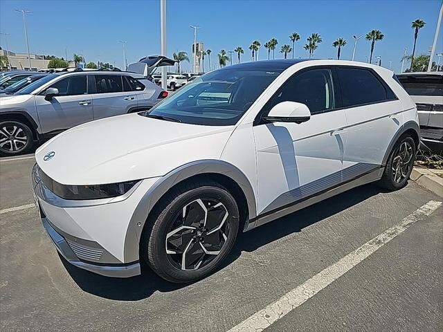 2024 Hyundai IONIQ 5 Limited — photo 1 of 8