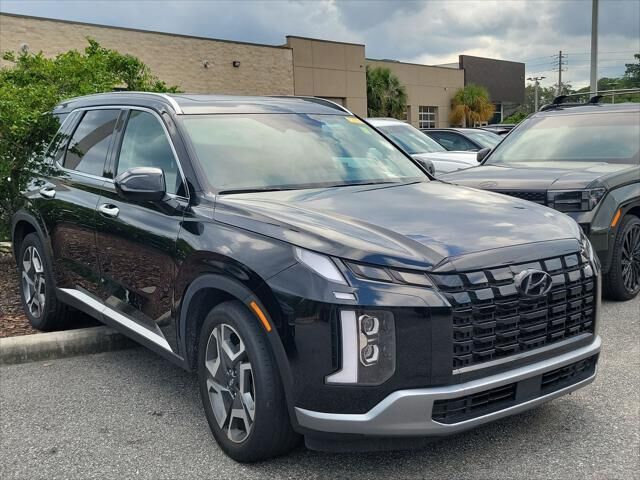 2025 Hyundai PALISADE SEL Premium — photo 1 of 12