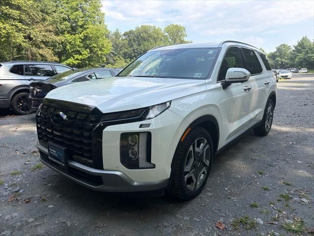 2025 Hyundai PALISADE SEL Premium — photo 1 of 13