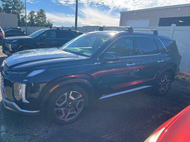2024 Hyundai PALISADE Limited — photo 1 of 5