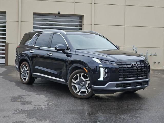 2025 Hyundai PALISADE Limited — photo 1 of 39