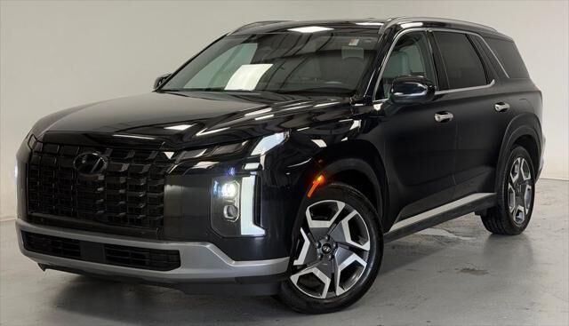 2024 Hyundai PALISADE Limited — photo 1 of 13
