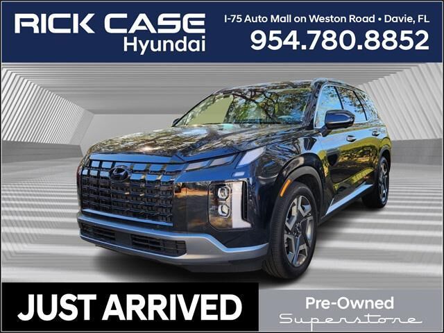 2024 Hyundai PALISADE Limited — photo 1 of 4
