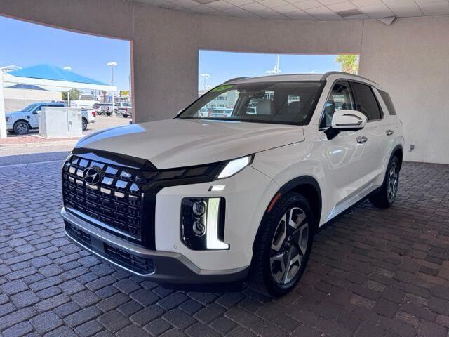2024 Hyundai PALISADE Limited — photo 1 of 39