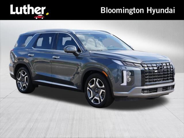 2024 Hyundai PALISADE Limited — photo 1 of 13