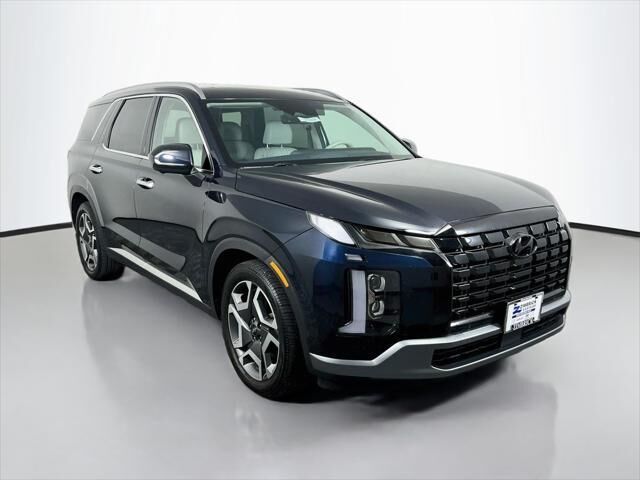 2024 Hyundai PALISADE Limited — photo 1 of 13