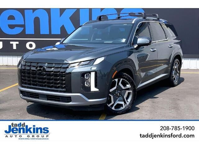 2023 Hyundai PALISADE Limited — photo 1 of 12