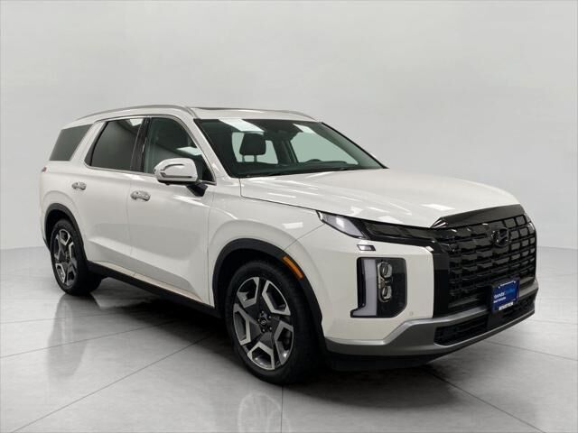 2024 Hyundai PALISADE Limited — photo 1 of 13